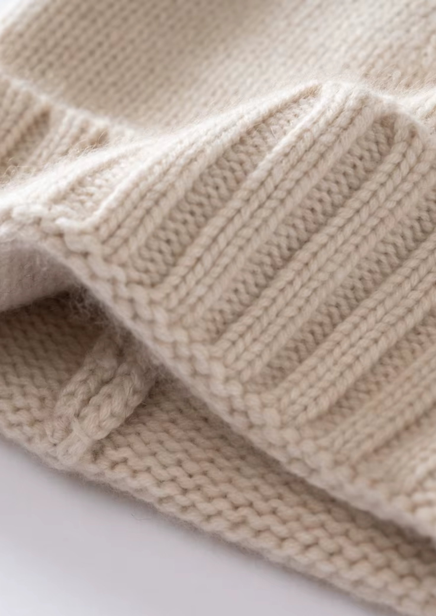 SAND CASHMERE WINTERTIME BEANIE