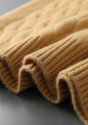 PREMIUM CASHMERE CABLE CREWNECK