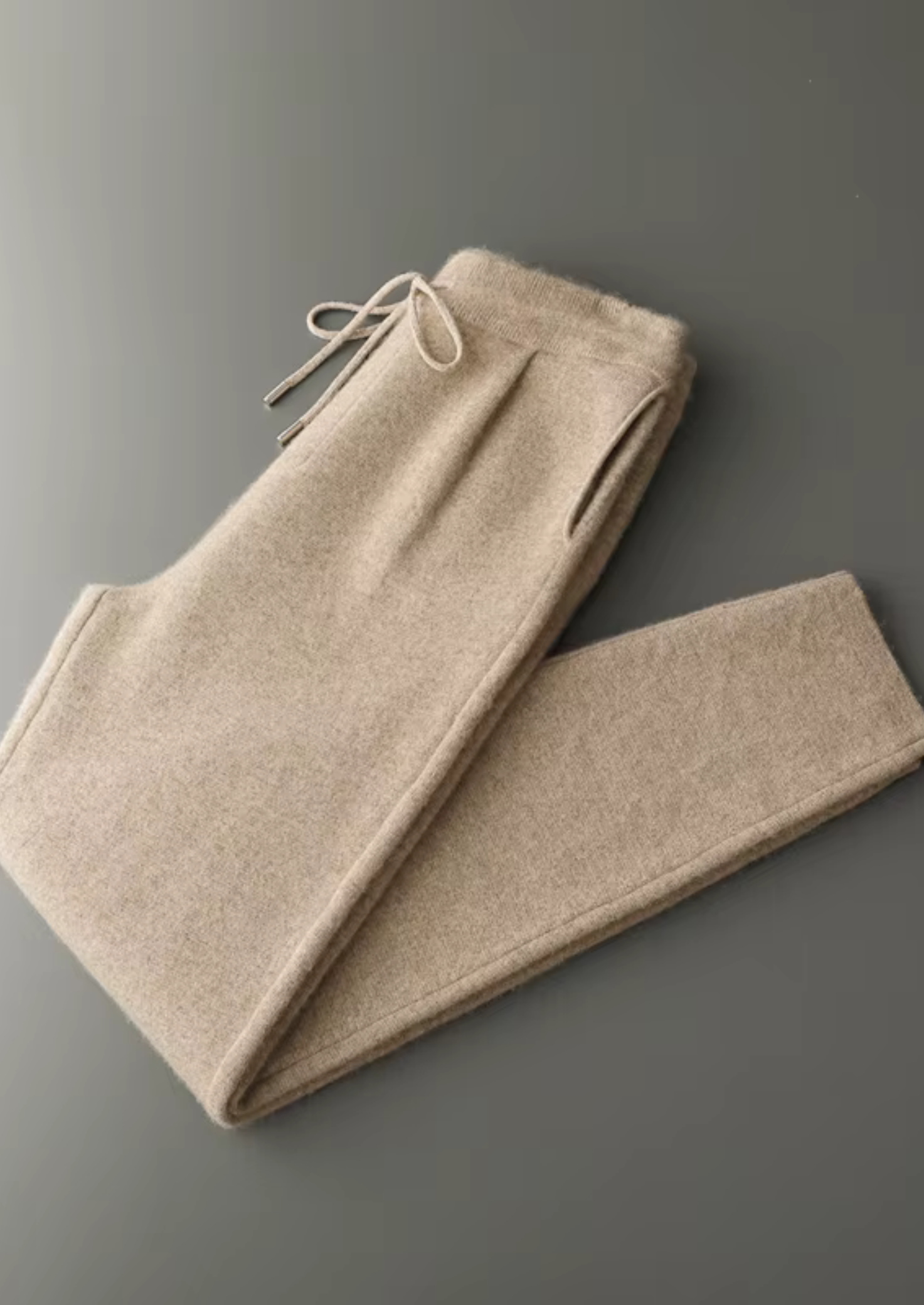 PREMIUM CASHMERE PLEATED TROUSERS