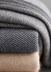 PURE EXTRA-FINE MERINO WOOL PATTERNED SET